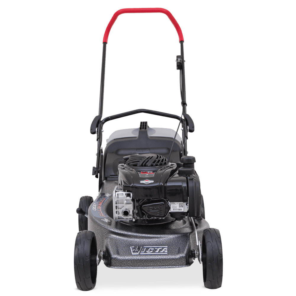 engine view of Victa Corvette 200 18” push mower with mulch or catch capability and Briggs & Stratton engine. Reliable, easy-start mowing. Available at Mower City Albury.