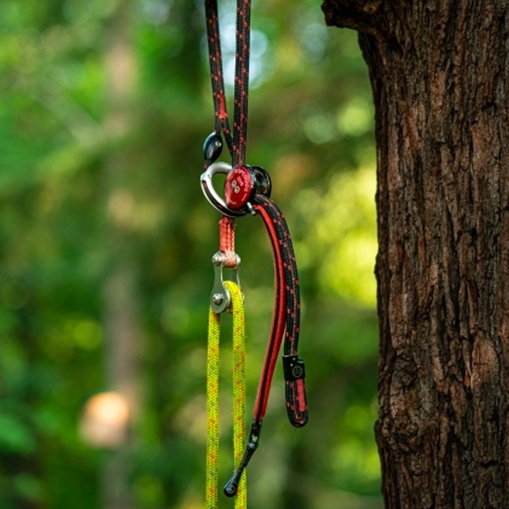 Discover the ART RopeGuide Basic Link 2010, a pinnacle of arborist equipment. With innovative features like integrated shock absorption and continuous length adjustment, it ensures safety and efficiency in tree climbing. Elevate your climbing experience with Mower City Albury. in action