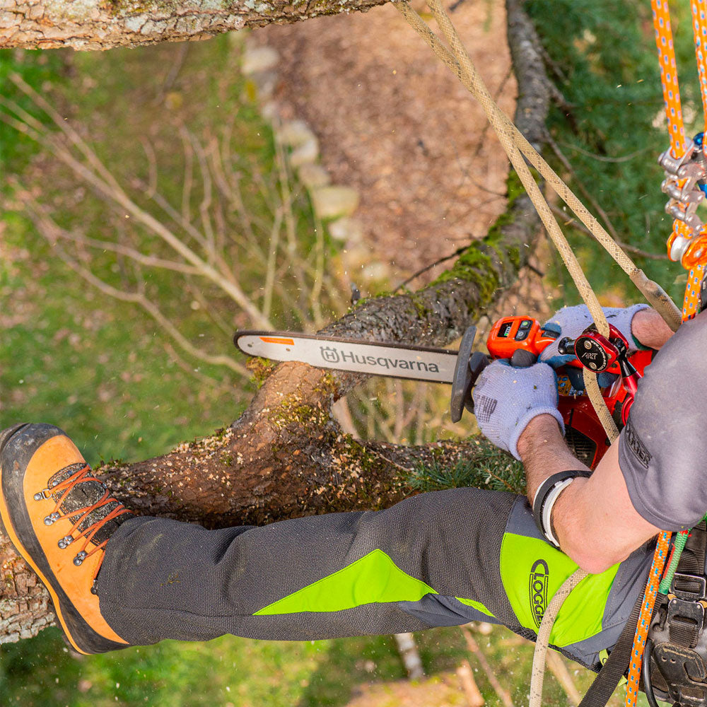 Discover the next evolution in chainsaw trousers with Gen2 Zeros. Lightweight, cool, and durable, featuring advanced Arrestex HP protection. Engineered for maximum comfort and safety. Available at Mower City Albury and Wodonga.  In Action