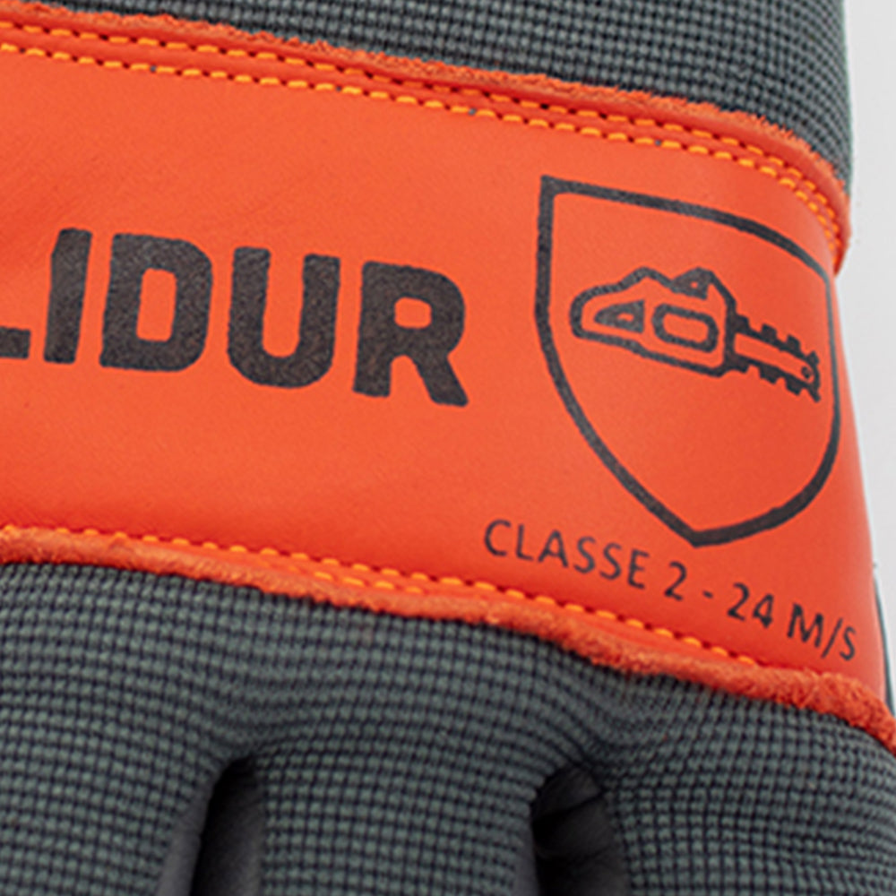 solidur detail of right hand glove Class 2 chainsaw gloves with left-hand protection, water-repellent cowhide palm and artery protector. Available at Mower City Albury.