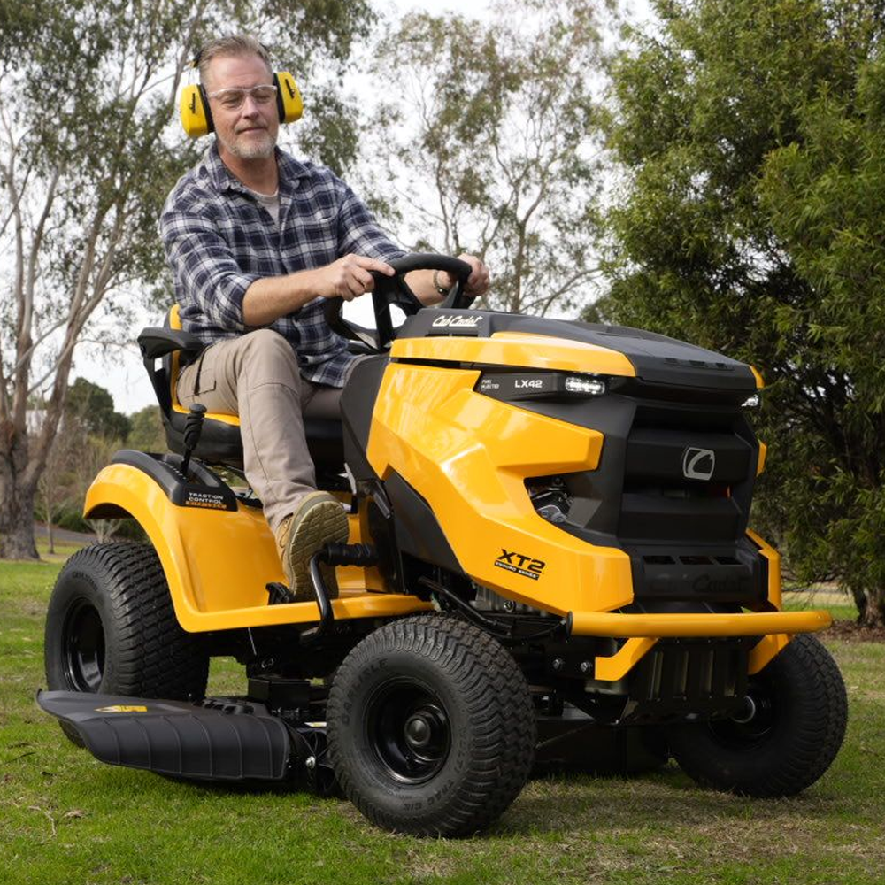 Cub Cadet XT2 42 K ride-on mower with 21.5HP Kawasaki engine & 42” fabricated deck. Ideal for up to 4 acres. Pre-order at Mower City Albury – pickup only. kifestyle