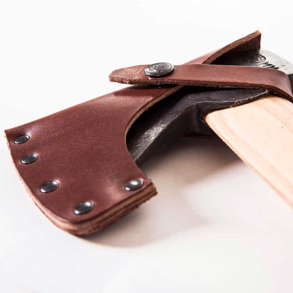 Get the Gränsfors Wildlife Hatchet at Mower City Albury, an authorised dealer. This 34 cm compact hatchet is perfect for camping and light woodwork. It is available online and in-store for all your outdoor needs. Located near you at Albury Wodonga.4