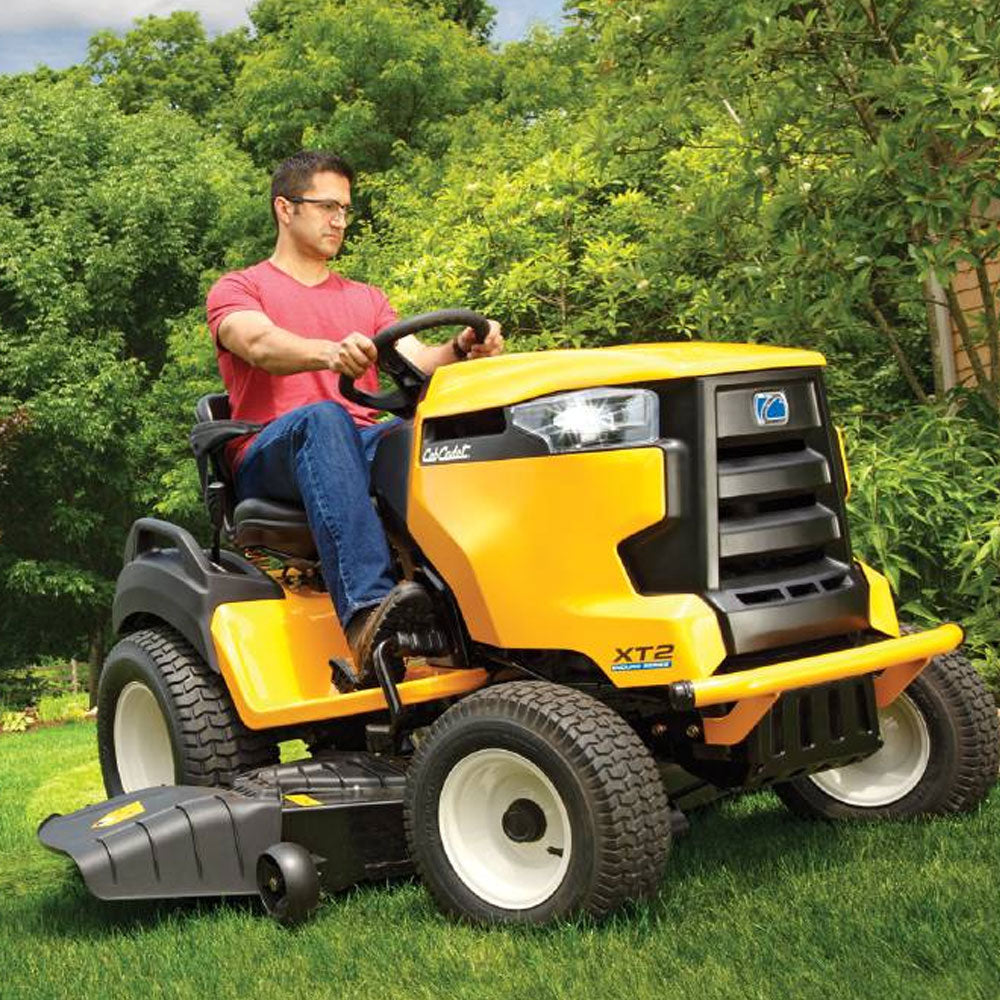 Cub Cadet XT2 LX 42 ride-on mower with 679cc EFI engine. Tough, efficient & packed with comfort. Ideal for blocks up to 4 acres. Pre-order at Mower City Albury – pickup only. lifestyle 2
